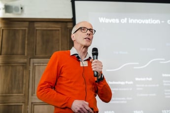 Dr. Frank Ruff PIONEERING NeXt, Daimler AG at AI-enabled Tech Foresight Summit